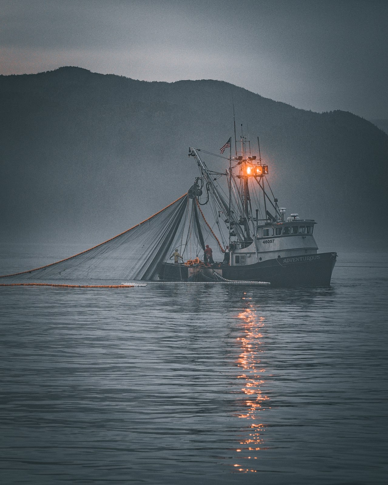Adventurous crew seine fishing Adventurous crew seine fishing